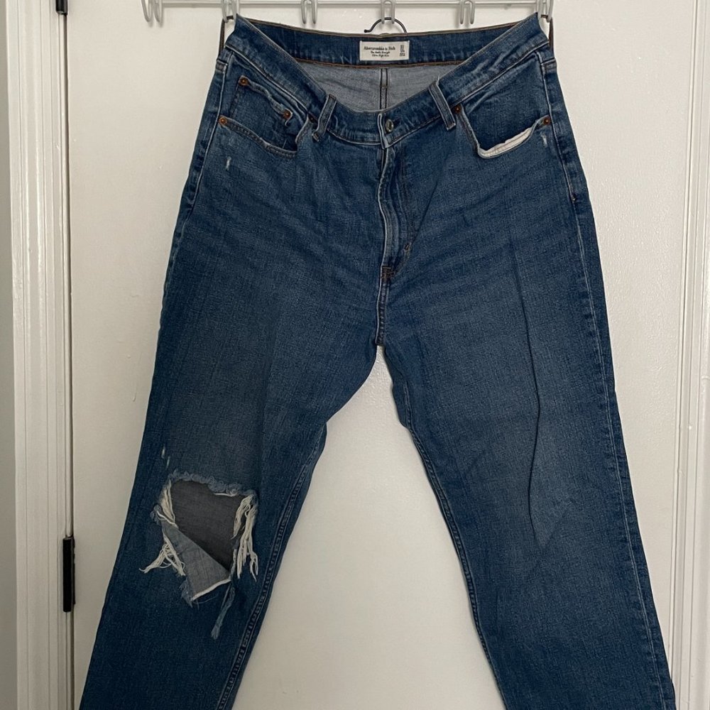 Abercrombie & Fitch Ankle Straight Ultra High Rise Jeans (Daker Wash)